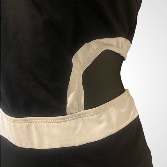 Women’s one piece cutout swimsuit with tummy control black & white NWT size L. - Picture 8 of 10